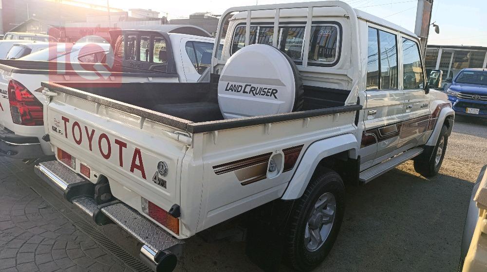 Toyota Land Cruiser 70